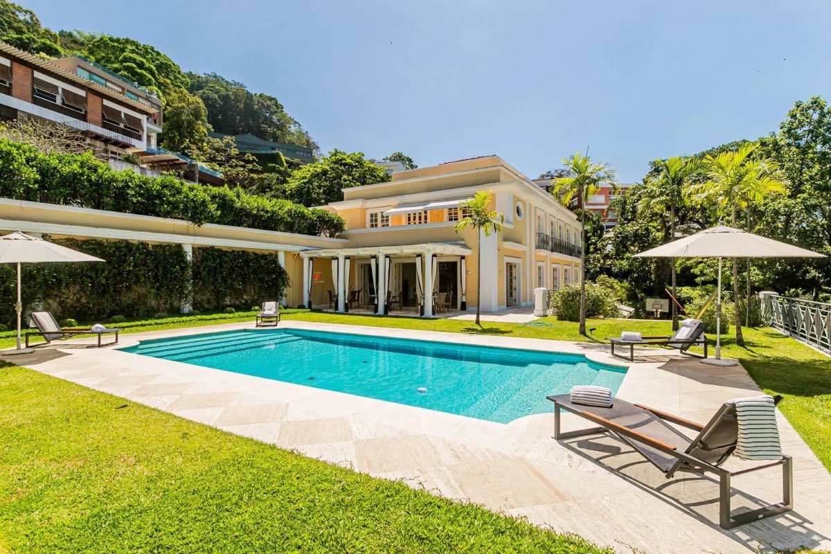 Mansion nights — example